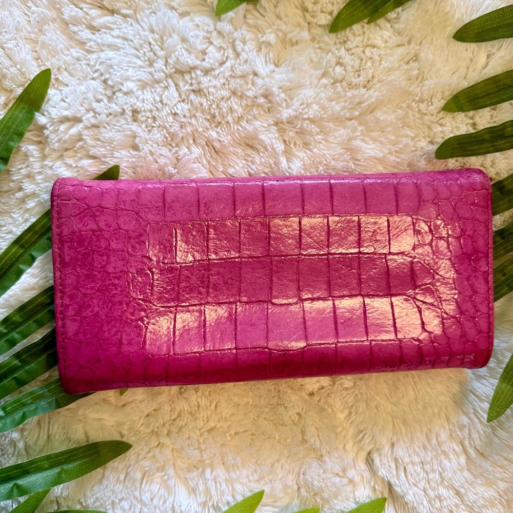 IN BOX! MIU MIU ๐ฉท Vibrant Pink Continental Italian Croc Leather Long Snap Wallet - Picture 5 of 14